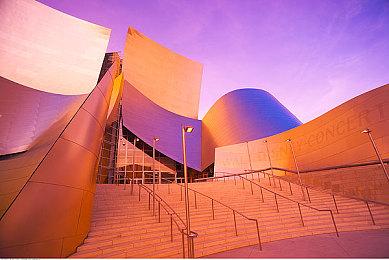 国产恐怖游戏《背后》现已登陆Steam发售 获得玩家特别好评